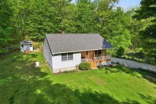 83 Hampstead Rd, Sandown, NH 03873 - Photo 5