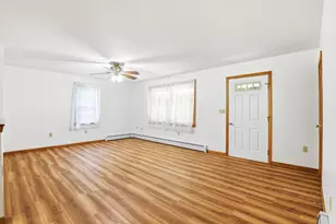 83 Hampstead Rd, Sandown, NH 03873 - Photo 15