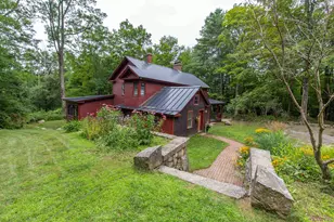314 Old Mail Rd, Tamworth, NH 03886 - Photo 1