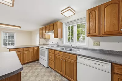 27 Clinton Street, Concord, NH 03301 - Photo 7