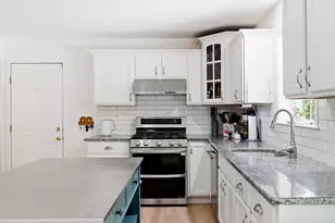 192 Streamside Dr, Manchester, NH 03102 - Photo 9