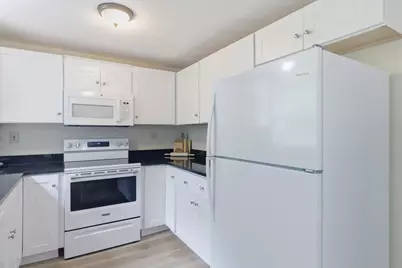 21 Sullivan Court, Salem, NH 03079 - Photo 13