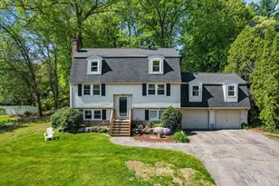 6 Nutmeg Dr, Nashua, NH 03062 - Photo 1