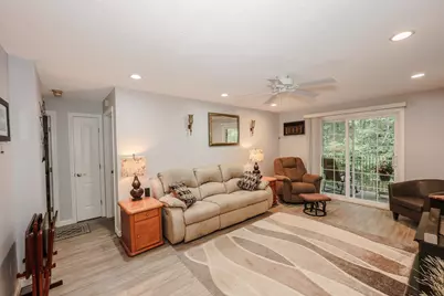 379 Huse Road #14, Manchester, NH 03103 - Photo 11