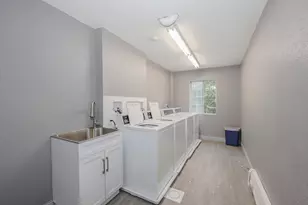 379 Huse Rd, Manchester, NH 03103 - Photo 23