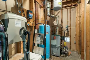 16 Sanders Rd, Hudson, NH 03051 - Photo 51