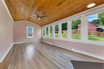 218 Brookside Drive, Hartford, VT 05001 - Photo 11