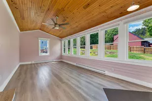 218 Brookside Dr, Hartford, VT 05001 - Photo 11