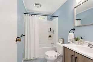 28-30 Thorwald Ave, Hampton, NH 03842 - Photo 9