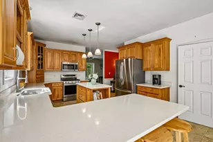 79 Emerald Dr, Danville, NH 03819 - Photo 5
