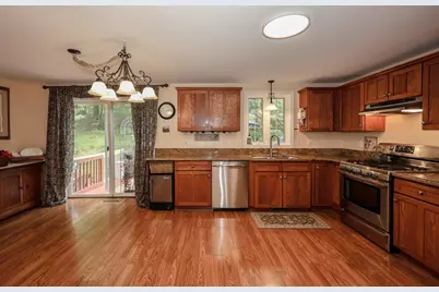 13 Jump Lane, Hudson, NH 03051 - Photo 9