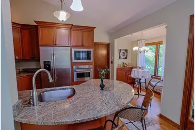 311 Paquette Avenue, Manchester, NH 03104 - Photo 3
