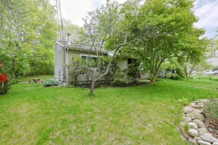 311 Paquette Ave, Manchester, NH 03104 - Photo 5