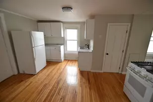308 Bartlett St, Manchester, NH 03102 - Photo 5