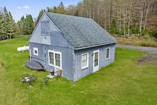 131 Daniel Beard Rd, Pittsburg, NH 03592 - Photo 9