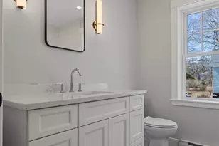 136 Locust St, Dover, NH 03820 - Photo 23