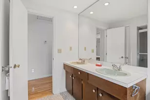 633 Fairfield St, Manchester, NH 03104 - Photo 5