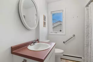 633 Fairfield St, Manchester, NH 03104 - Photo 17