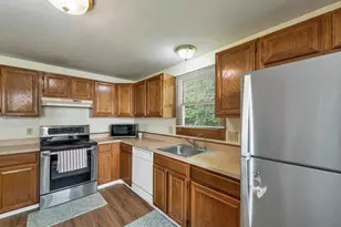 9 Mahogany Dr, Nashua, NH 03062 - Photo 9