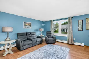 17 Willey St, Rochester, NH 03867 - Photo 3