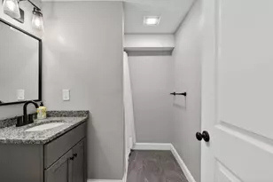 29 Skyview Ln, Laconia, NH 03246 - Photo 41