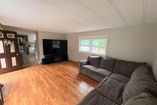 11 Gary St, Nashua, NH 03062 - Photo 9