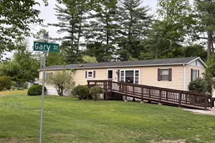 11 Gary St, Nashua, NH 03062 - Photo 1