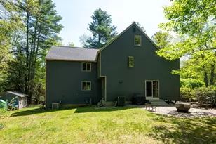 8 Seasons Ln, Londonderry, NH 03053 - Photo 5