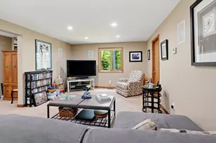 8 Seasons Ln, Londonderry, NH 03053 - Photo 21