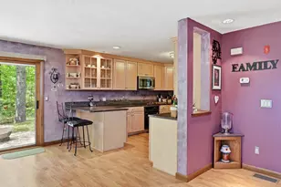 8 Seasons Ln, Londonderry, NH 03053 - Photo 13