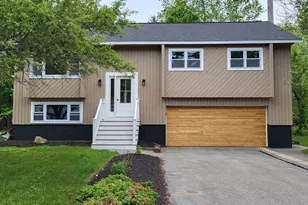 10 Eldorado Cir, Nashua, NH 03062 - Photo 1