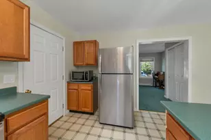 725 Shore Dr, Laconia, NH 03246 - Photo 9