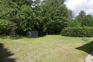 9 Wildwood Ave, Claremont, NH 03743 - Photo 7