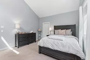56 Corinthian Dr, Salem, NH 03079 - Photo 35