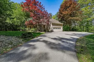 5 Cobblestone Pl, Merrimack, NH 03054 - Photo 1