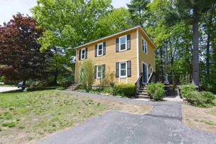 11 Beaujolais Dr, Nashua, NH 03062 - Photo 1