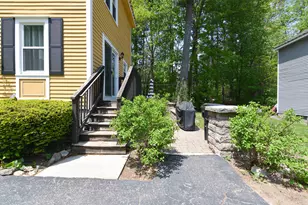 11 Beaujolais Dr, Nashua, NH 03062 - Photo 5