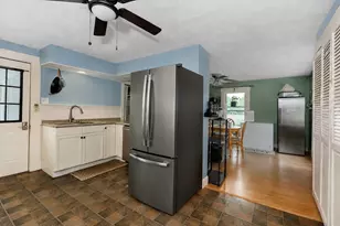 160 S Main St, Franklin, NH 03235 - Photo 7