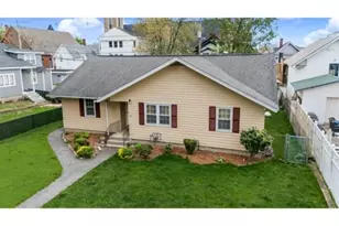 99 Myrtle St, Manchester, NH 03104 - Photo 3