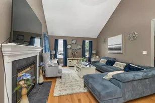 12 Chester Rd, Derry, NH 03038 - Photo 17