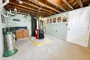 576 Hillside Ave, Berlin, NH 03570 - Photo 25