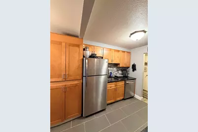 1 Louisburg Square #1, Nashua, NH 03060 - Photo 5
