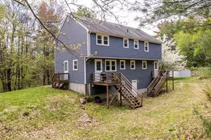206 Hampstead Rd, Derry, NH 03038 - Photo 5