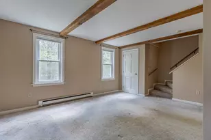 206 Hampstead Rd, Derry, NH 03038 - Photo 13