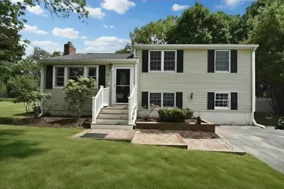 14 Centerville Drive, Salem, NH 03079 - Photo 1