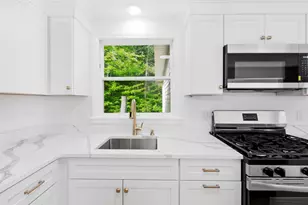 34 Hollings Dr, Webster, NH 03303 - Photo 13
