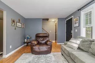 8 Midridge Cir, Londonderry, NH 03053 - Photo 17