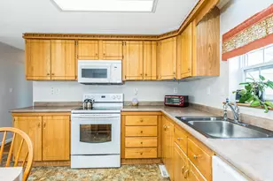 27 Watercress Dr, Rochester, NH 03868 - Photo 9