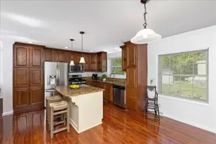 30 Eglin Blvd, Londonderry, NH 03053 - Photo 7