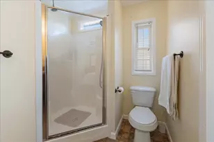 30 Eglin Blvd, Londonderry, NH 03053 - Photo 17